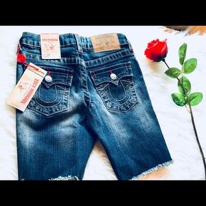 Brand new True Religion size 6 (kids)